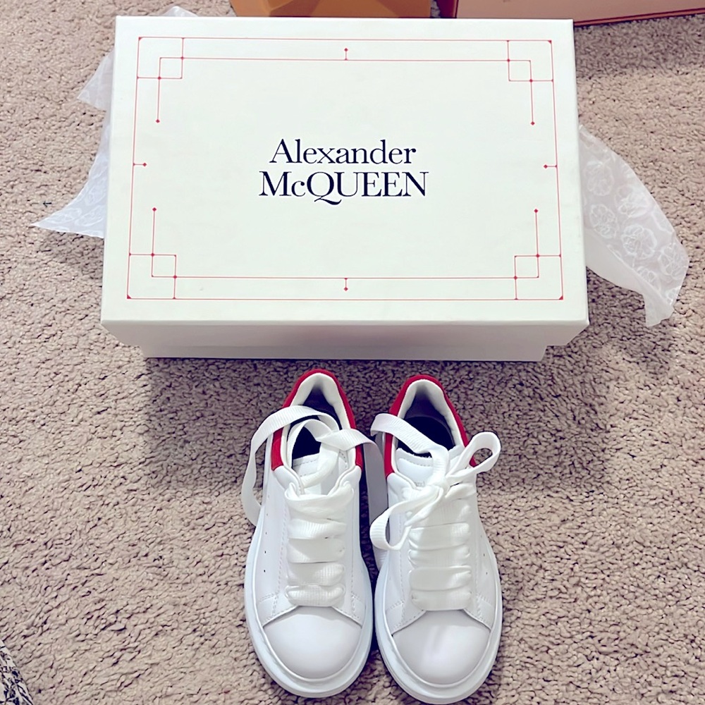 Alexander McQueen Oversized Kids Sneaker